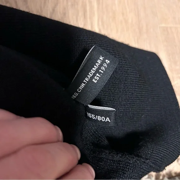 JNBY Crop Sweater - Picture 5 of 5